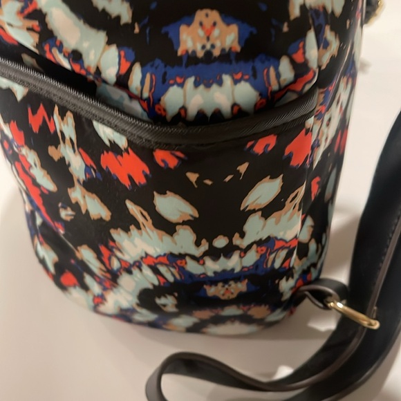 Gorgeous tie dye pattern Aimee Kestenberg backpack! - Picture 4 of 4